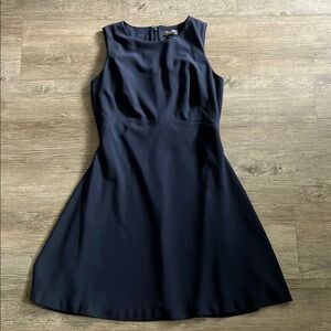 The limited Elegant Navy Blue Sleeveless Dress 6p